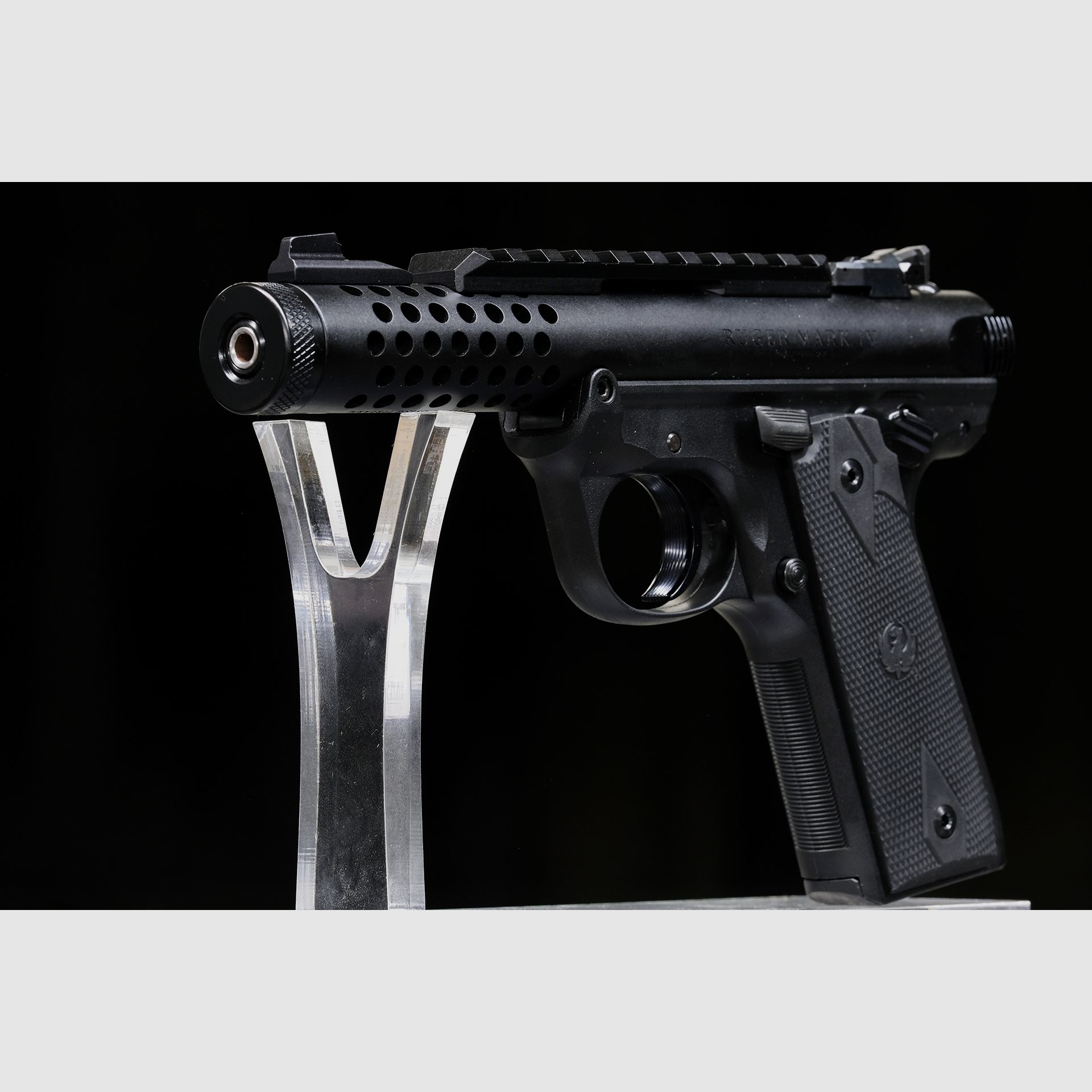 Ruger Mark IV 22/45 Lite, immagine 4 di 7