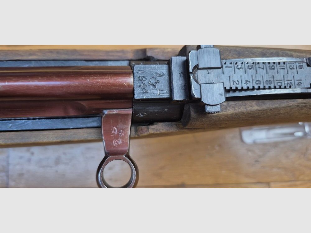 Emblematisches sowjetisches Selbstladegewehr SVT-40 – Tula Arsenal 1944 – Mono-Nummer (ohne elektrische Markierung) – Originalkaliber 7,62x54r – TBE+, Bild 19 von 32