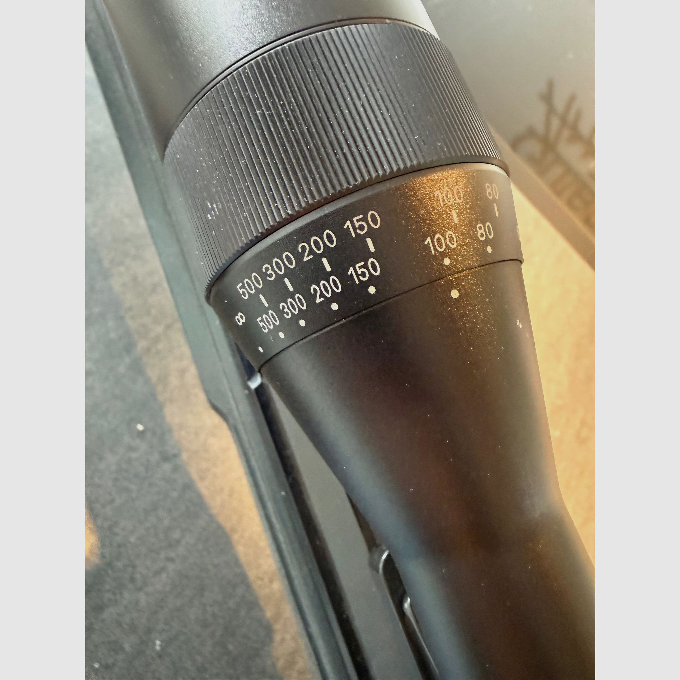 Sako TRG 42, Cal. 300 Win Magnum, negro. Swarovski Habicht, 4-16x50