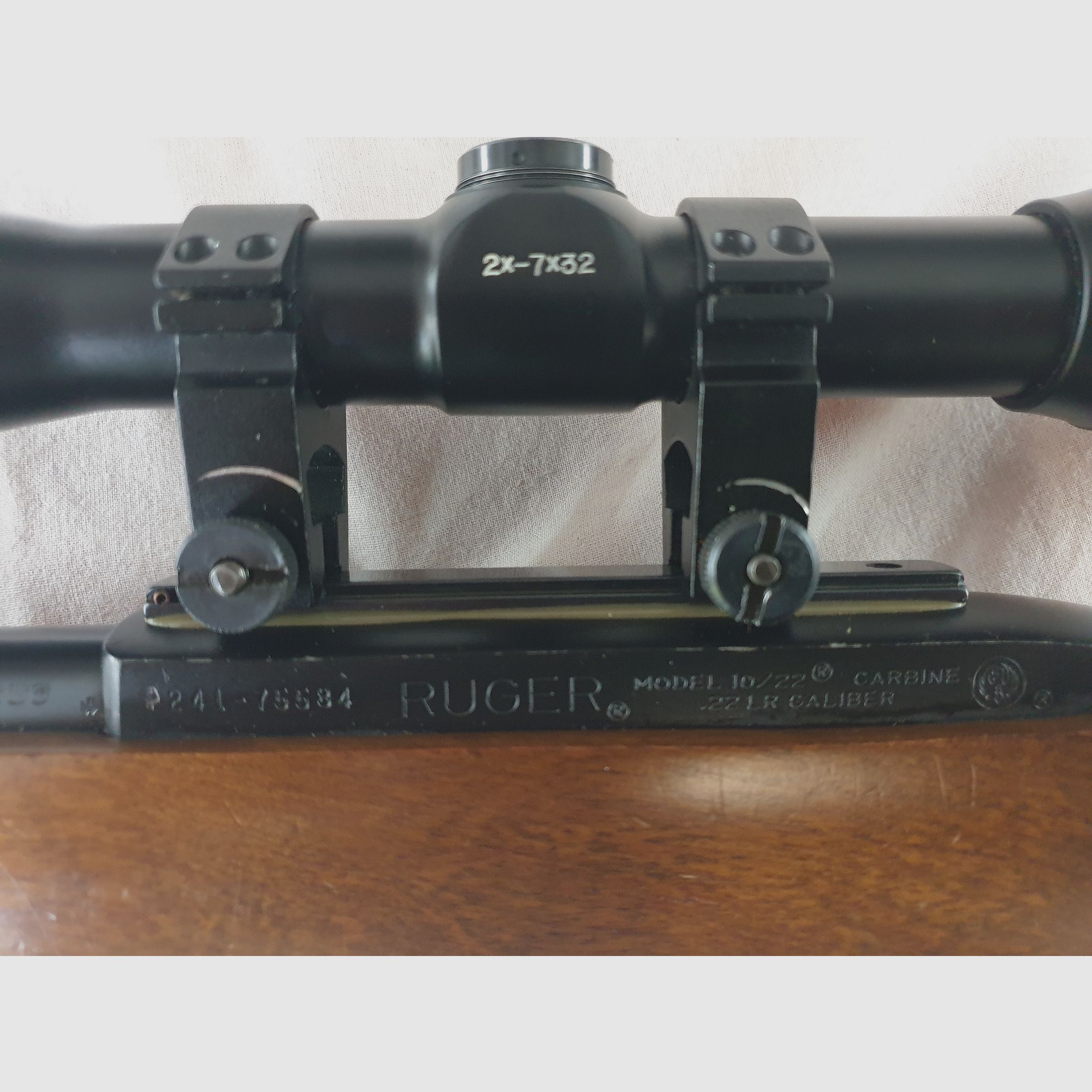 Ruger Selbstladebüchse mit Glas