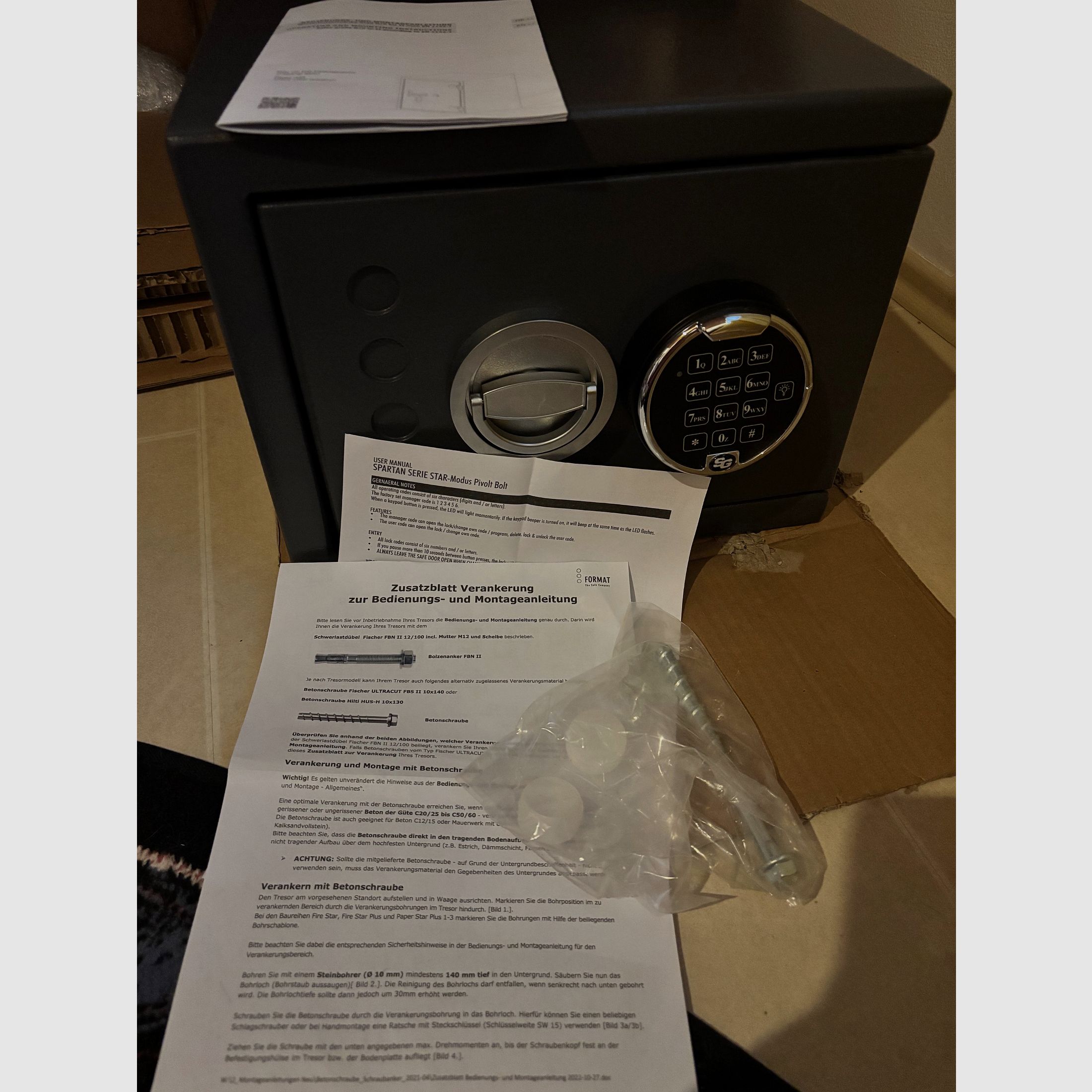 Armero de pistolas Format KWT 800 ELO – Nuevo / Sin usar