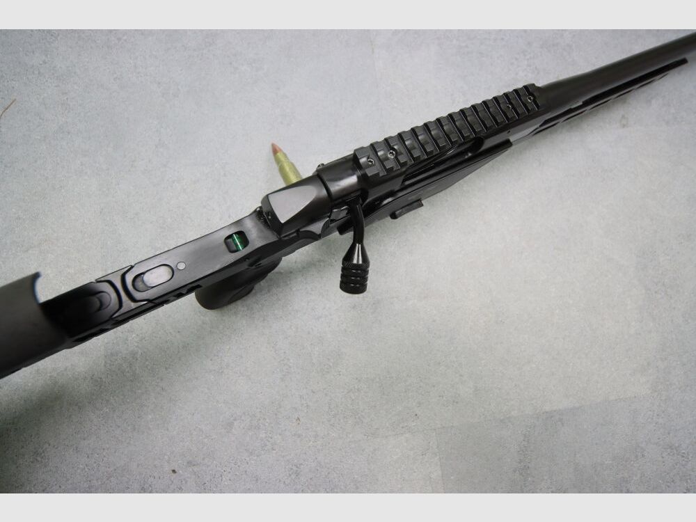 Fusil de précision Messerschmitt MPR avec crosse pliante