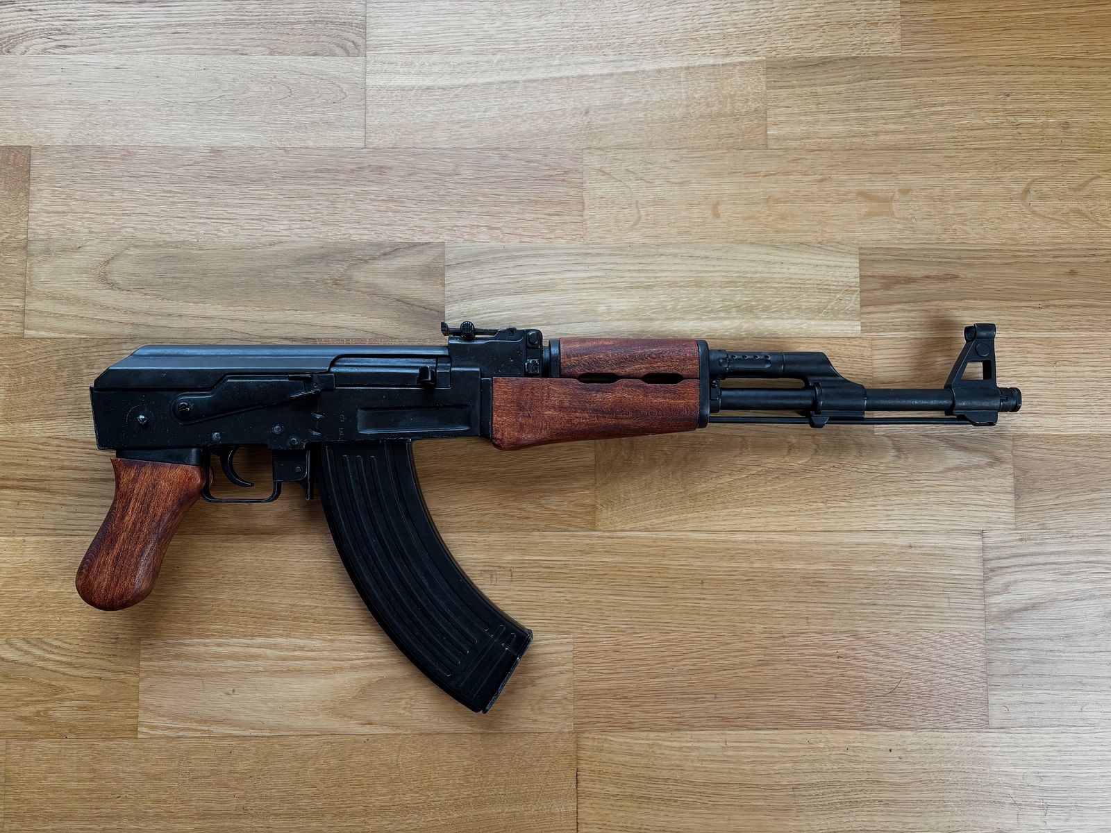 DEKO AK-47 Kalaschnikow sans crosse Denix