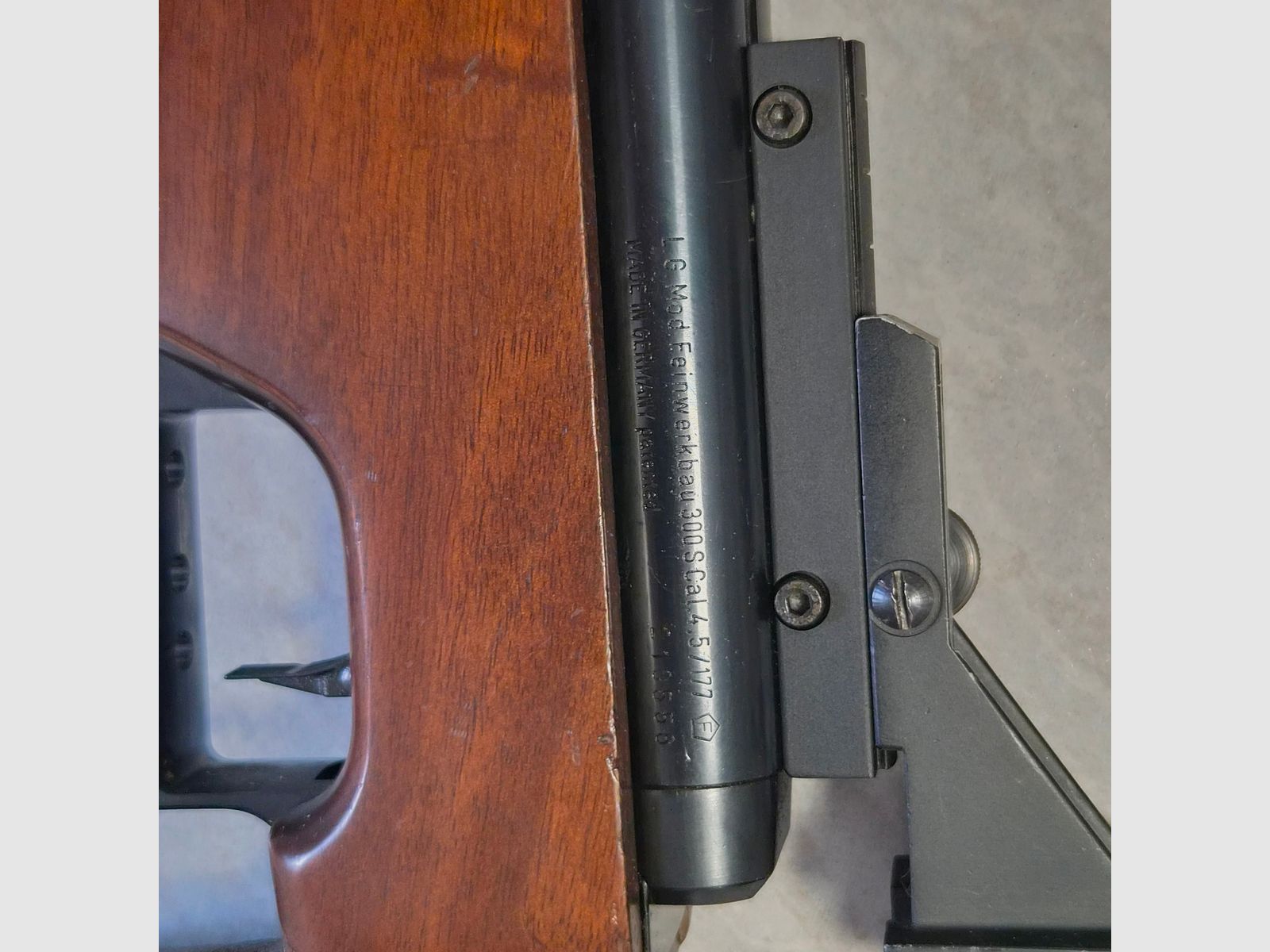 LG Feinwerkbau Model 300 S
