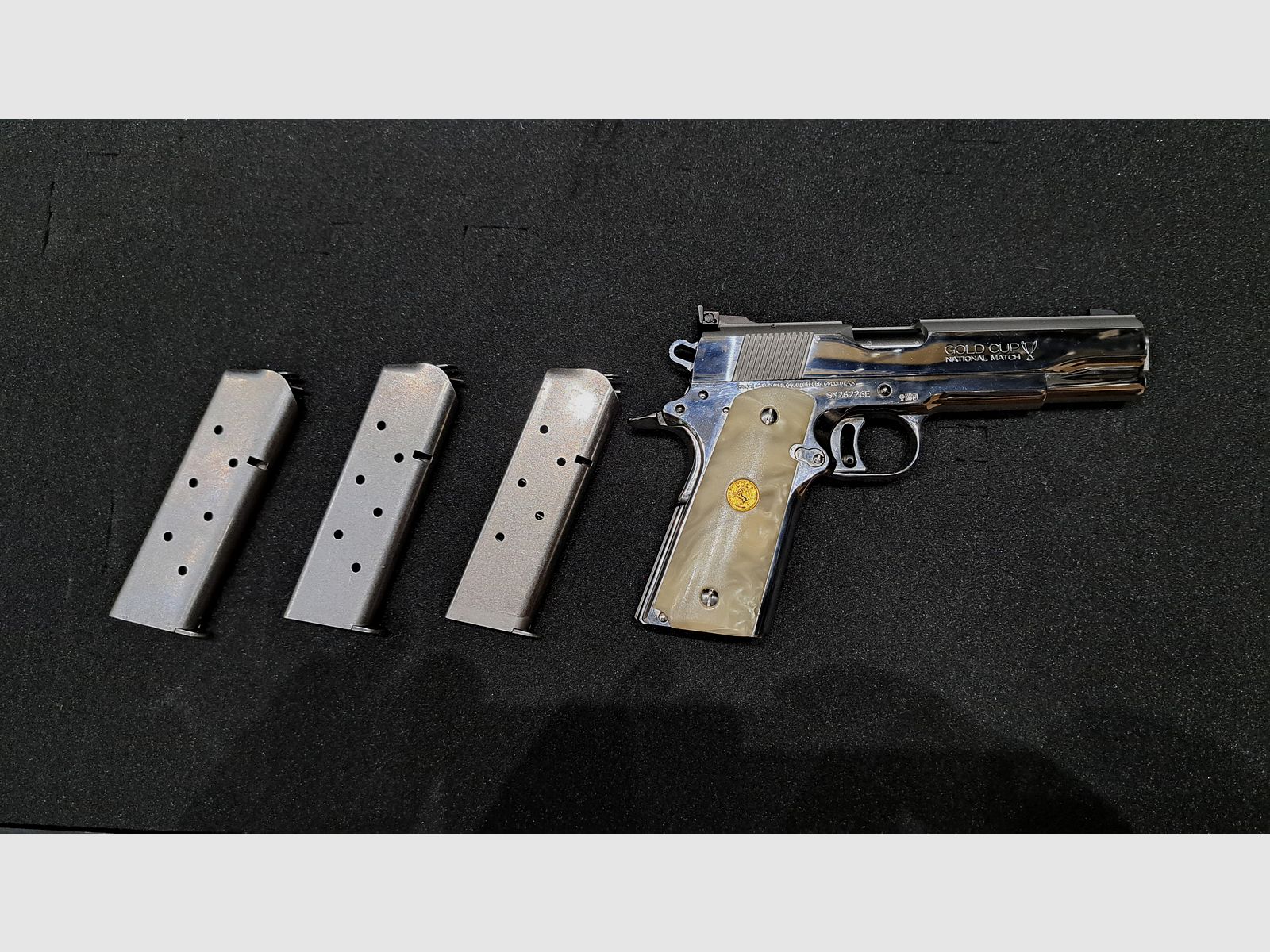 COLT 1911 A1 GOLD CUP - CHROMÉ - .45ACP - EMBALLAGE D'ORIGINE - COMME NEUF, image 5 sur 6