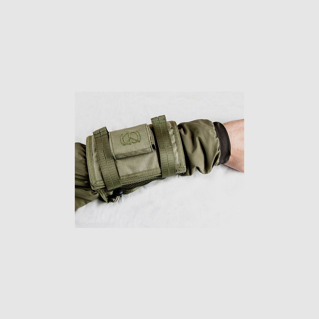 MCD Armbro with pocket for Garmin Foretrex