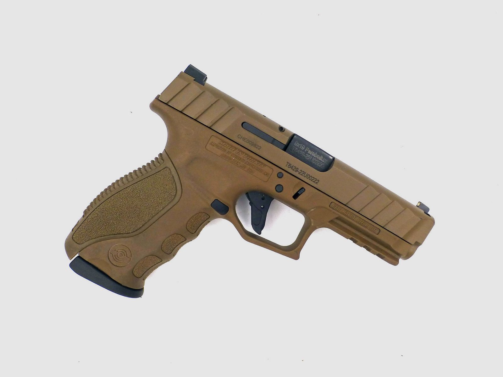 Pistolet STOEGER STR-9 FDE, image 1 sur 2