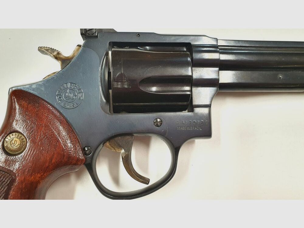 Taurus Revolver Model 441, zdjęcie 4 z 10