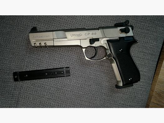 Pistolet pneumatyczny Walther CP 88 srebrny