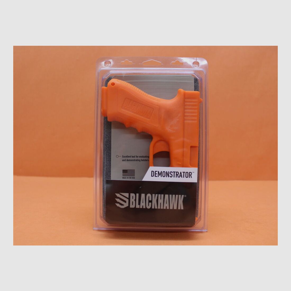 Pistolet de démonstration Blackhawk Blackhawk Glock 17 (44DGGL17OR) en polymère orange