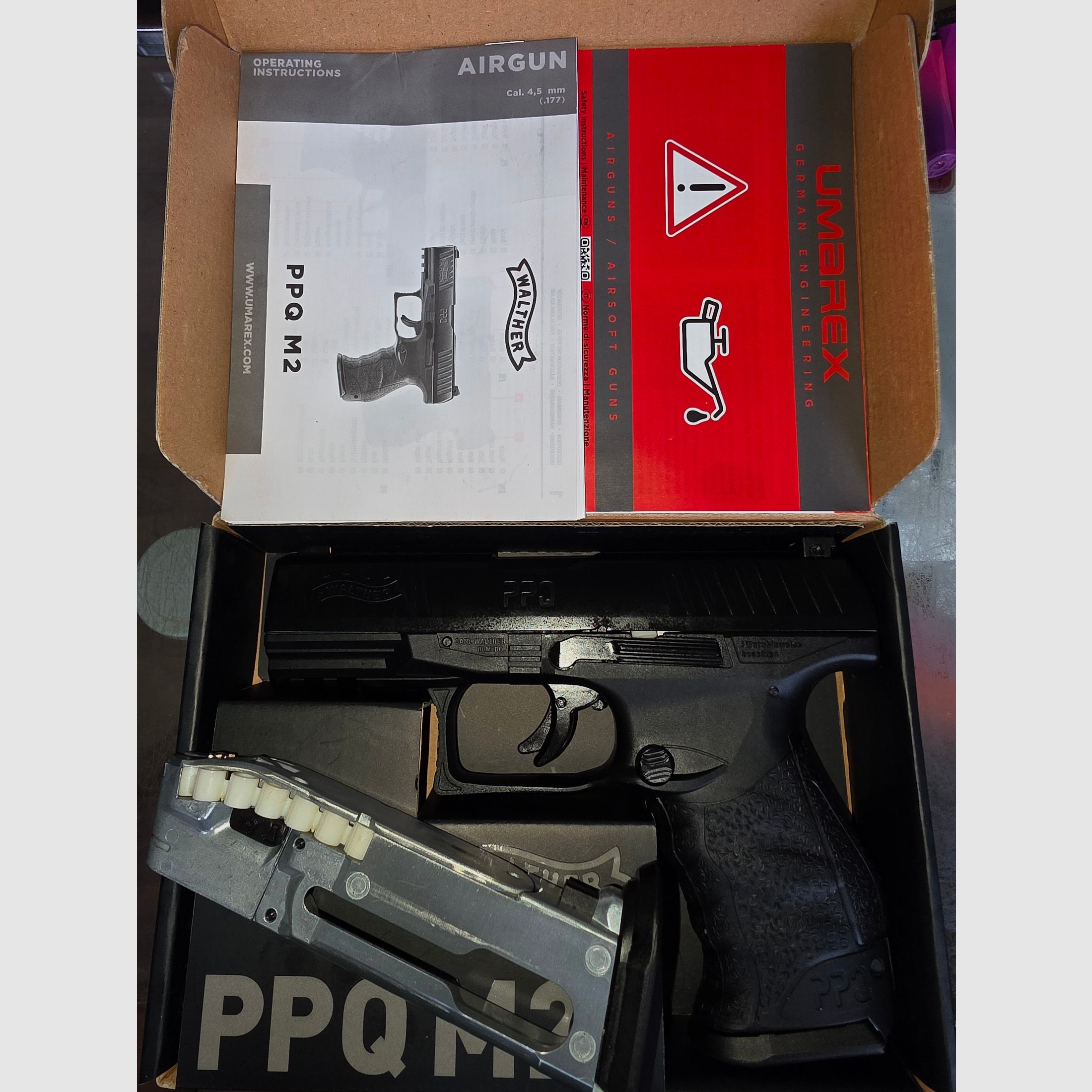 --- Walther PPQ M2 , Co2 - 4,5mm Diabolo , 21 Schuss  Magazin  ---