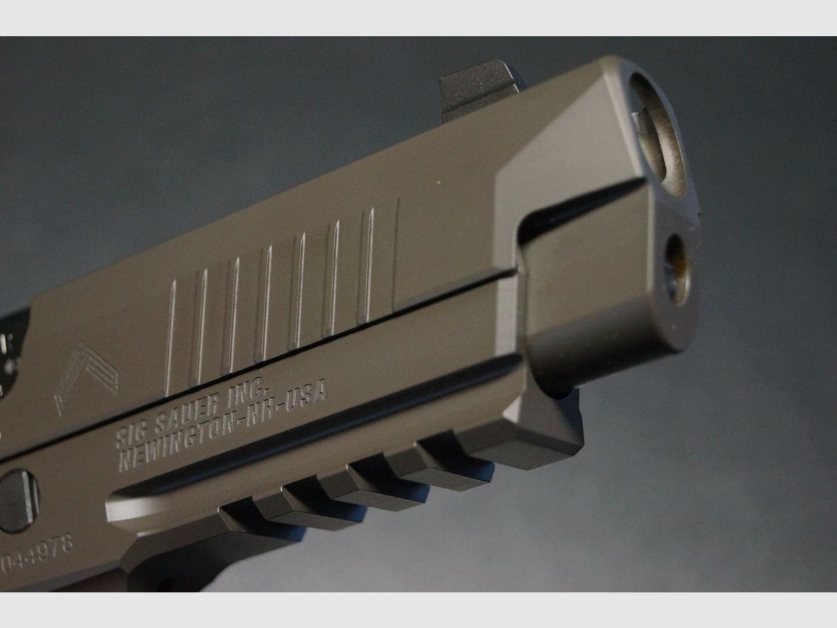 Sig Sauer P226 X-Five Legion, Bild 2 von 10
