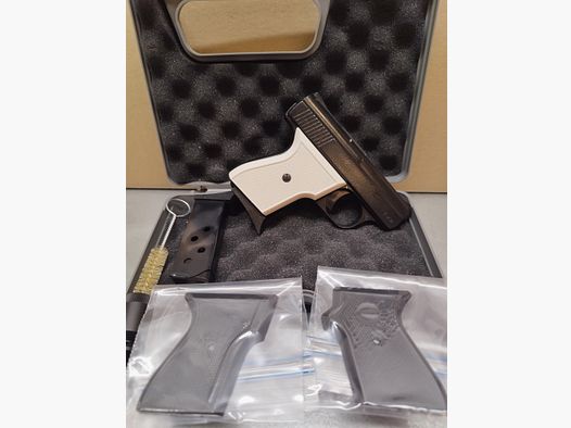 Record Mod. 15-9 Snowflake Schreckschuss Pistole 9mm brüniert inkl. Reservemagazin & Griffschalen Schwarz !!Neuware!!