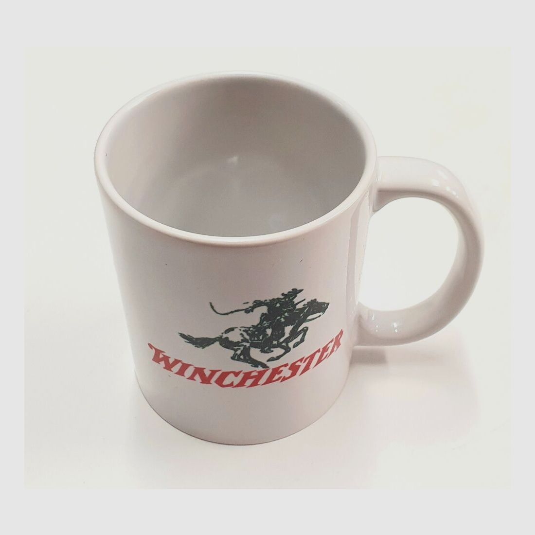Winchester Tasse, Merch