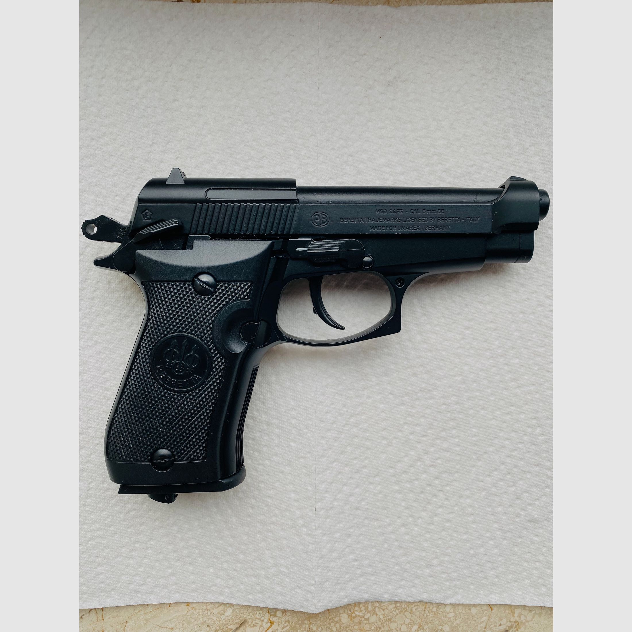 Beretta C02 Airsoft Pistol Mod. 84 FS