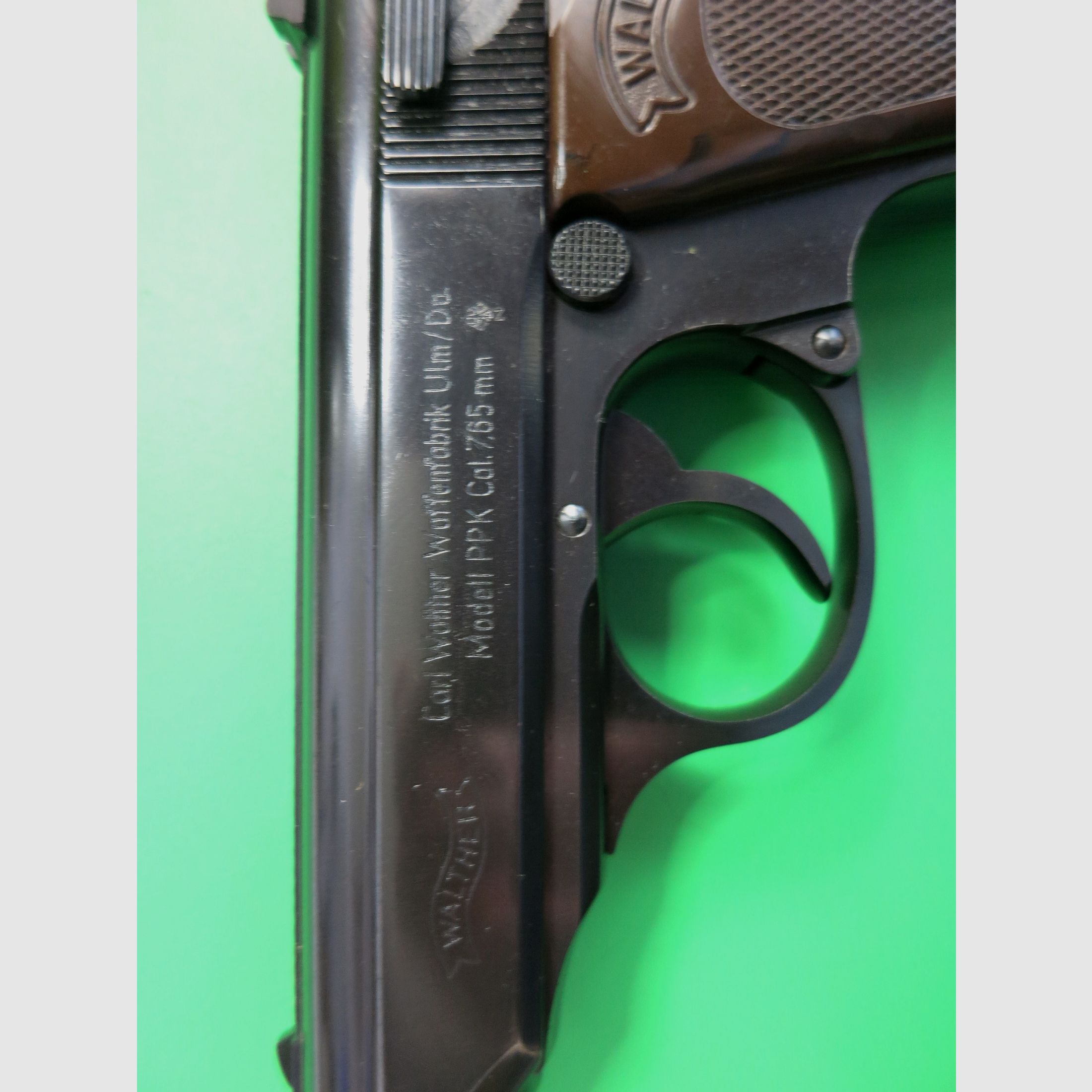 Halbautomatische Pistole, Walther PPK, Kal. 7,65 mm Browning, braune Griffschalen       #81, Bild 4 von 10