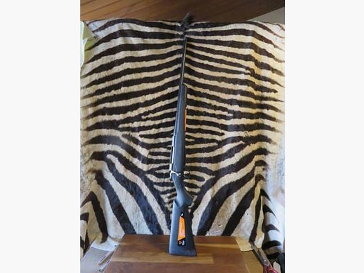 Repetierbüchse TIKKA T3X Roughtech Schwarz LINKSHÄNDER Kal. 7RM Lauf 62 cm gewellt / gewinde