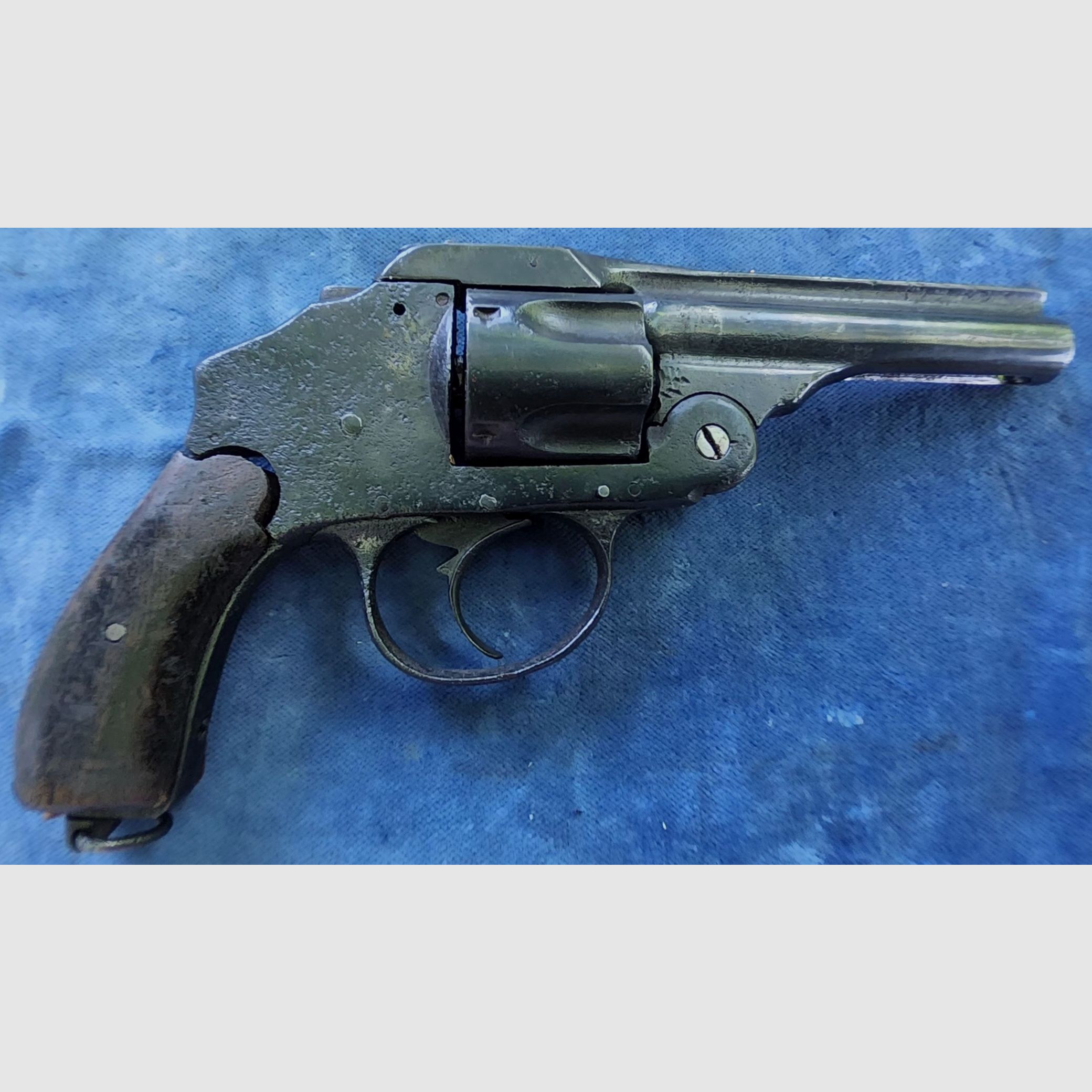 Safety Hammerless Revolver (unbrauchbar), Bild 1 von 5