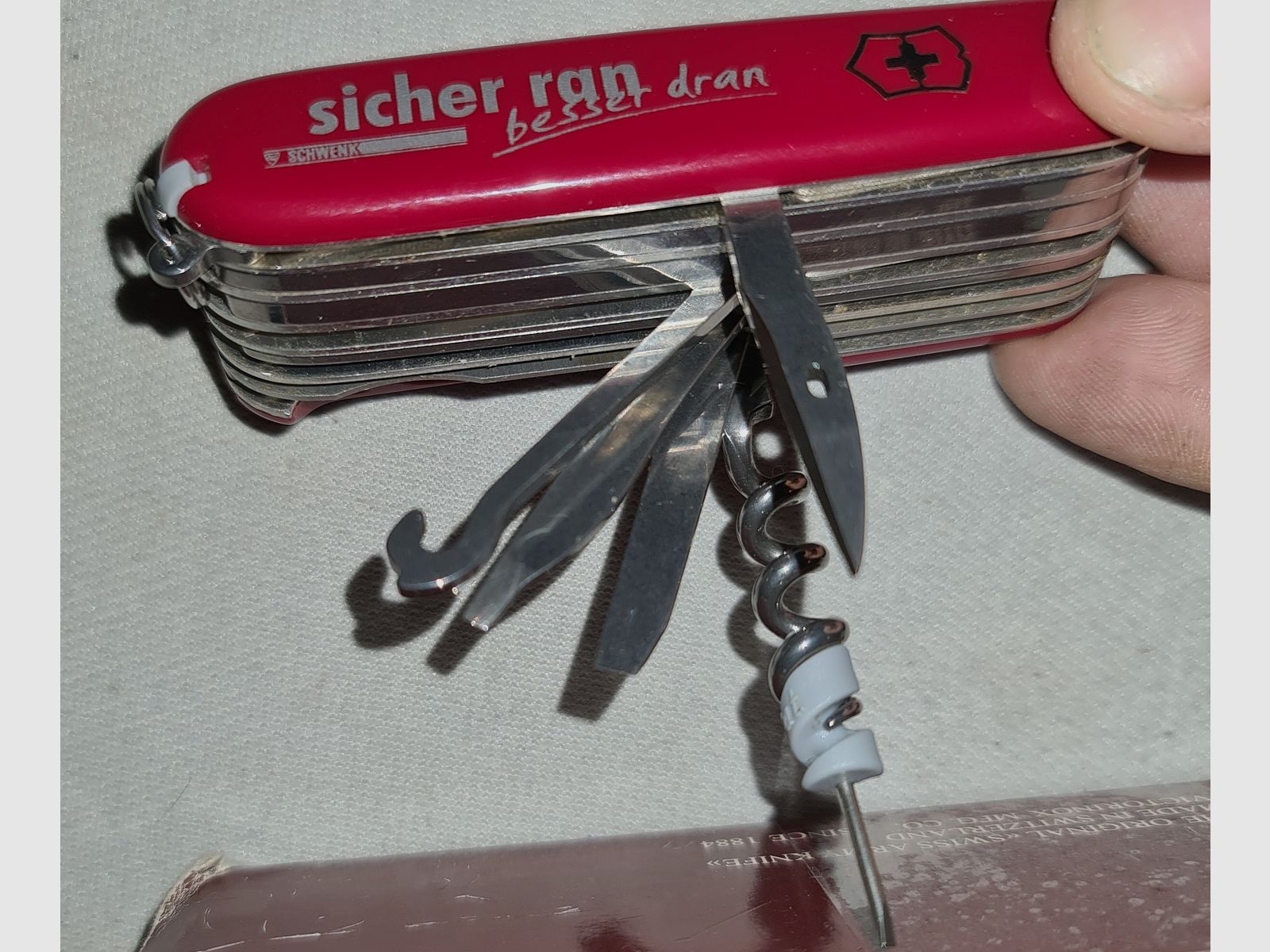 COUTEAU SUISSE VICTORINOX SWISS CHAMP COUTEAU D'ARMÉE NEUF / ! LIRE LA DESCRIPTION !, image 6 sur 13