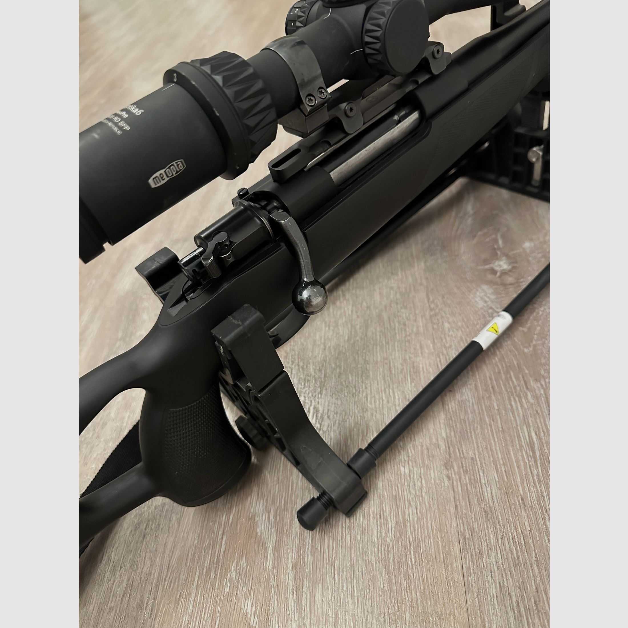 Frankonia 9,3*62 herhalingsgeweer met glas en geluiddemper