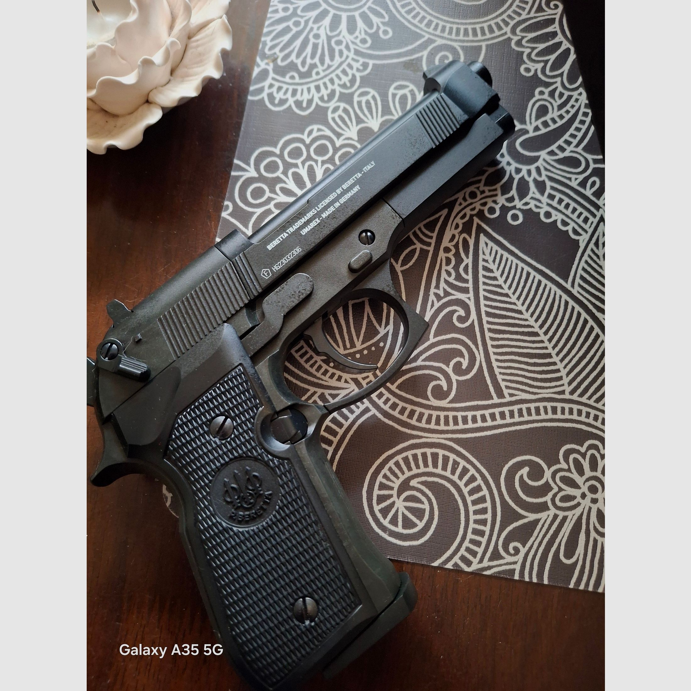 BERETTA MOD. 92 FS, CO2 cal. 4.5 with accessories