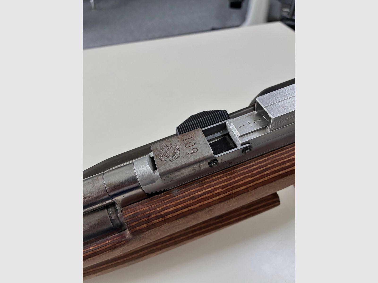 Feinwerkbau Modell 600 karabinek pneumatyczny z spadku