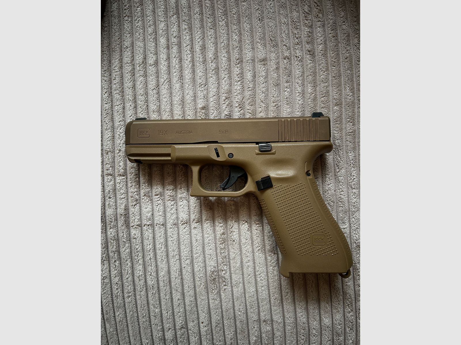 Glock 19x (Pistole Kurzwaffe) Kaliber 9mm in Coyote