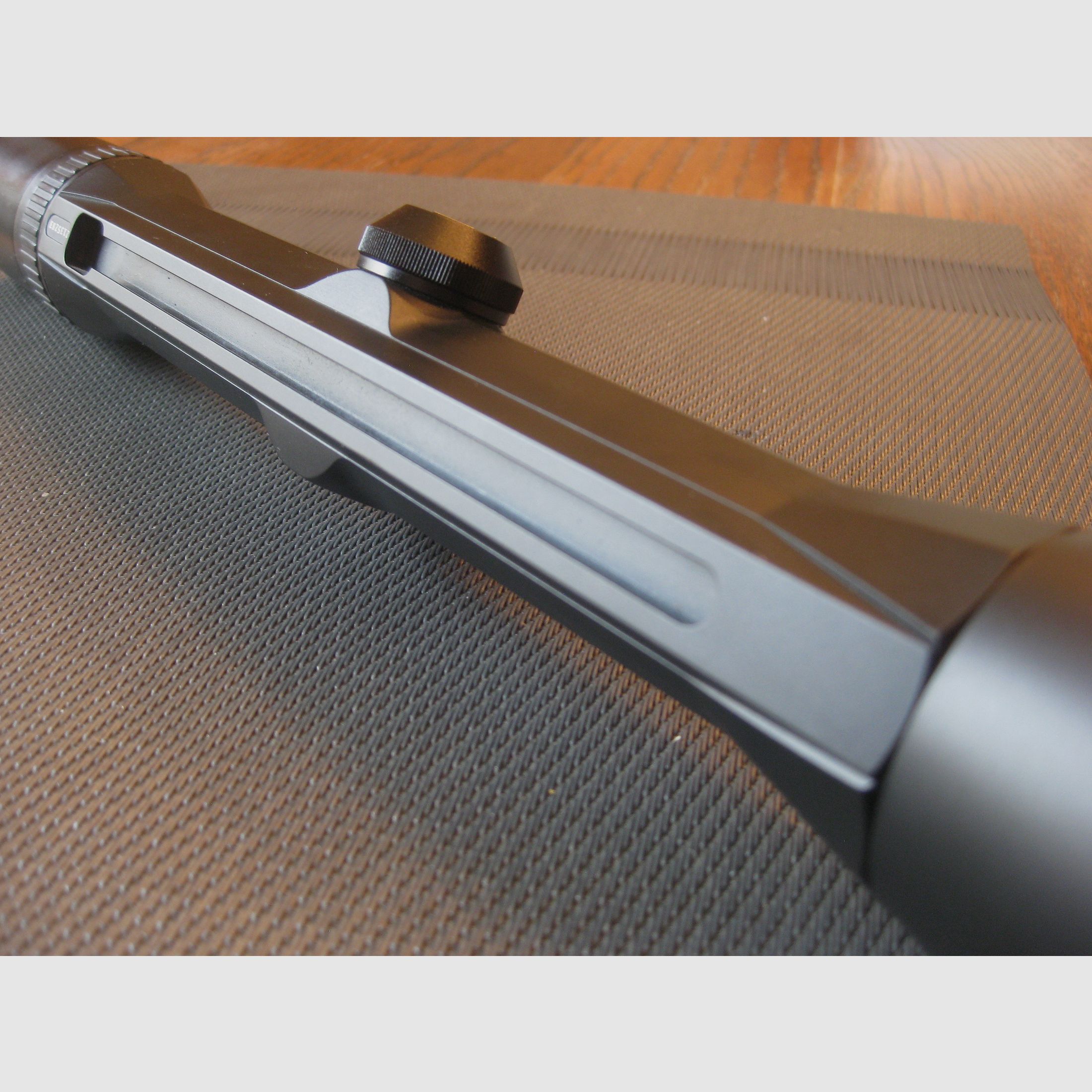 RARITÄT = ZEISS  OCTAGON  2,5 - 10  x 48  ZM  mit Innenschiene und Absehen-4 !! Ein MUSS für Waffen mit Achtkantläufen !! Für Blaser-Sauer-Merkel-Ferlacher-Prinz-Swarovski-LEICA usw. !