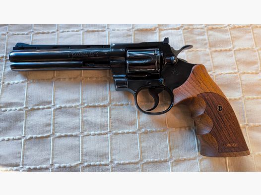 Colt Revolver Python . 357 , 6 Zoll Lauf