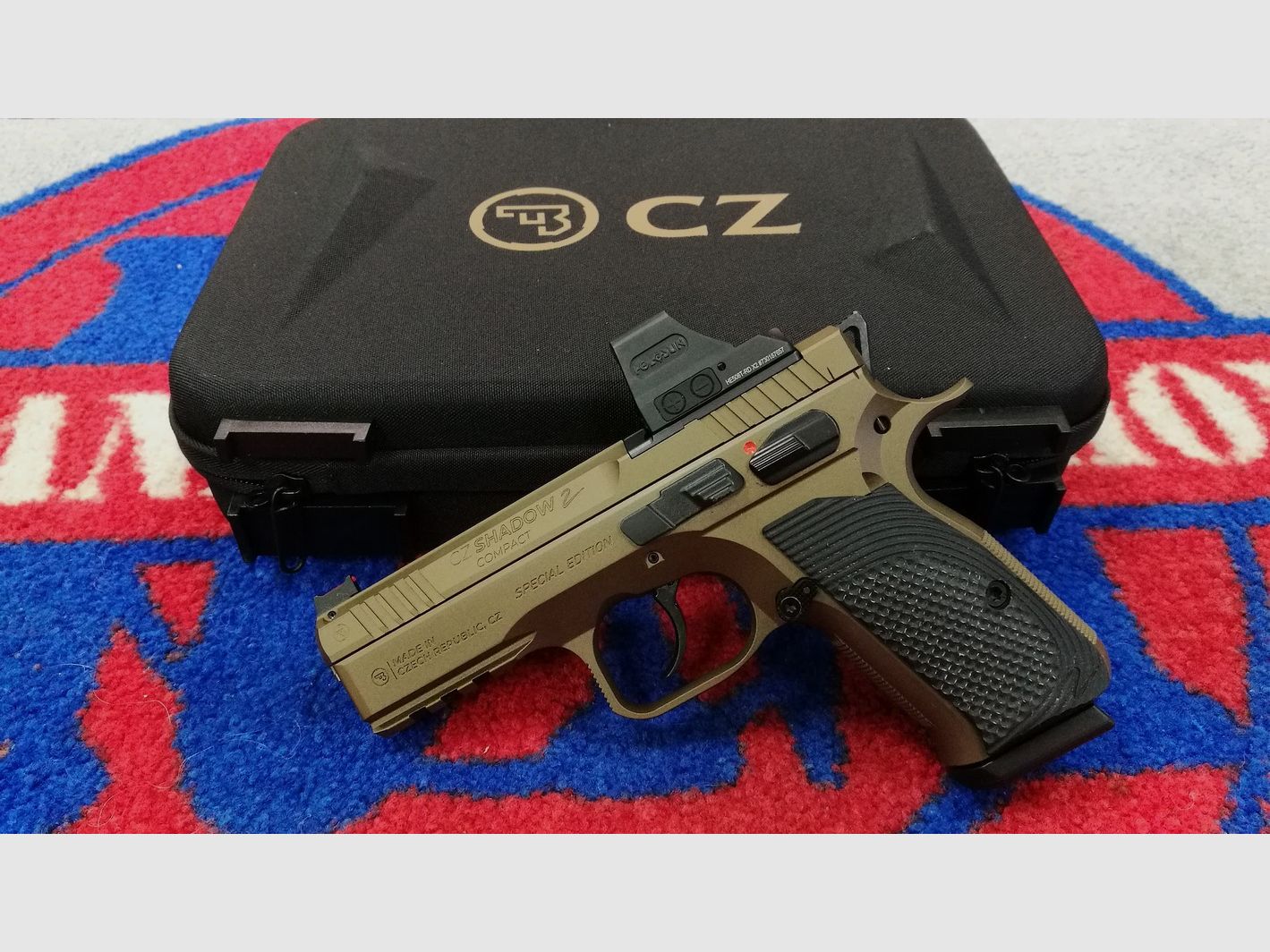 CZ Shadow 2 Compact Special Edition avec Red Dot Holosun, image 1 sur 5