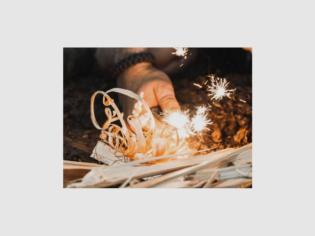 Böker Bronco mes met leren schede + vuurstaal