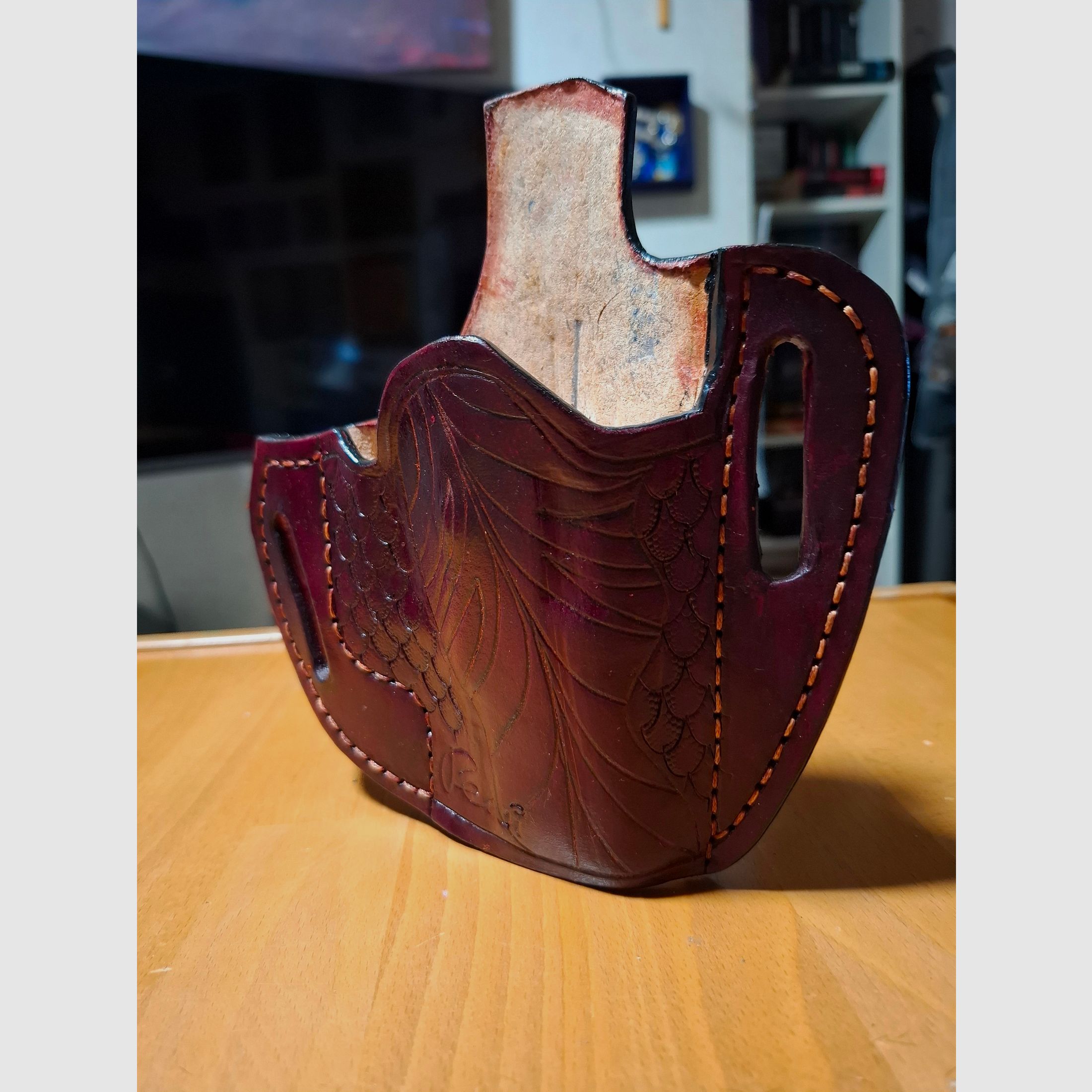 Handgenähtes Holster CANIK TP9.