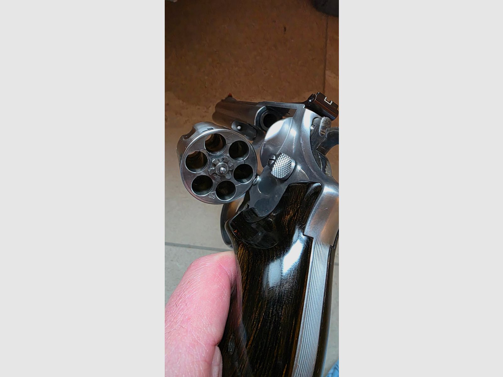 Smith & Wesson 629 Classic DX