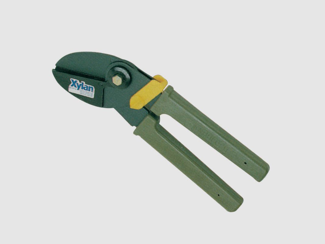 Breaking and dismembering pliers