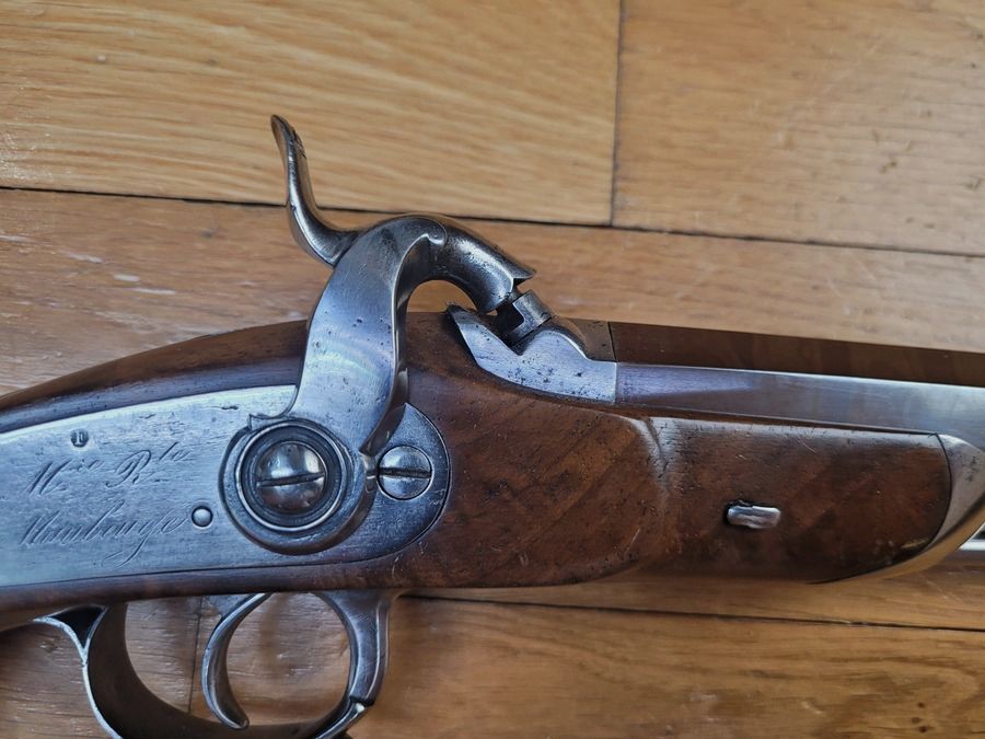 Magnifique pistolet d&rsquo;officier de cavalerie 1833 – 1er Type – Manufacture Royale de Maubeuge – Superbe canon en acier ruban rayé 48 « cheveux »- Encore son bronzage d&rsquo;origine à 99% – TBE++, image 5 sur 29