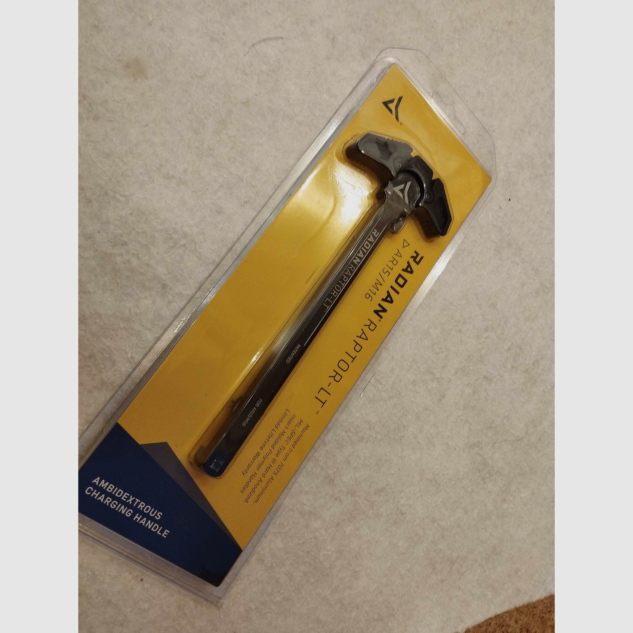 Radian Raptor LT laadhebel AR-15