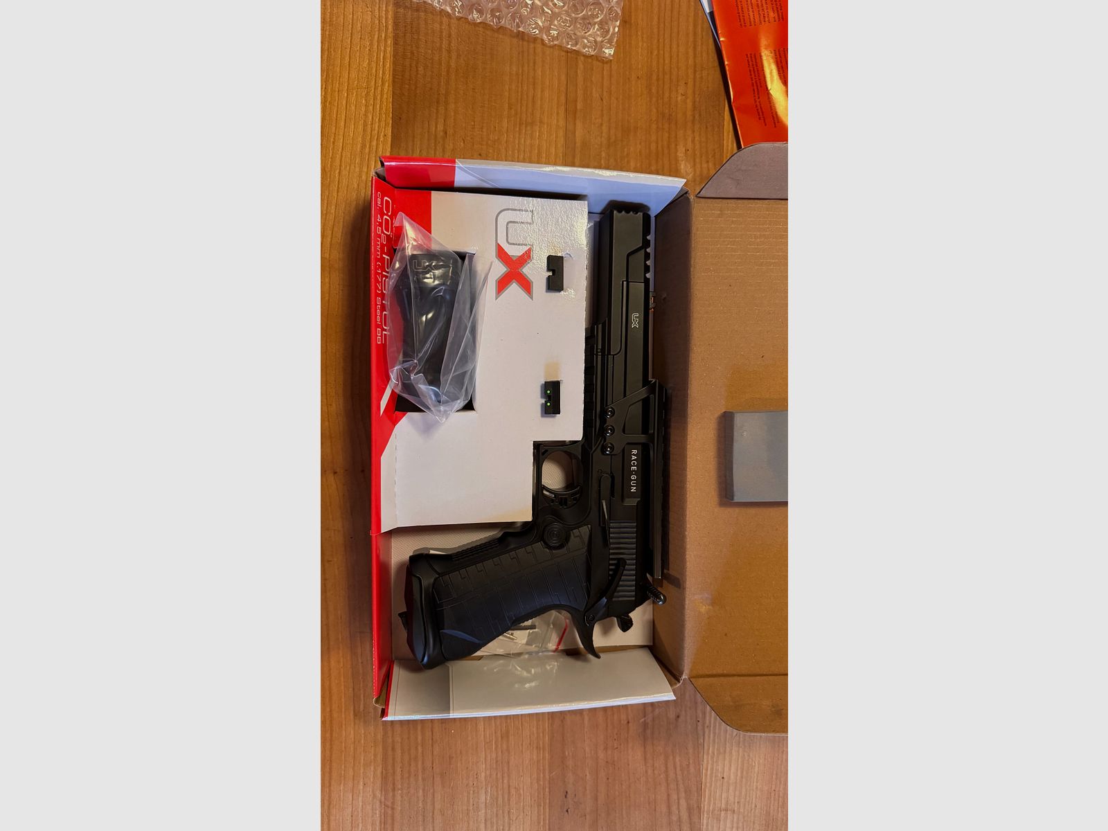 Umarex Ux Racegun BB Airgun Pistole + Red Dot & Fibre Optics + ca 1000 4.5mm BB