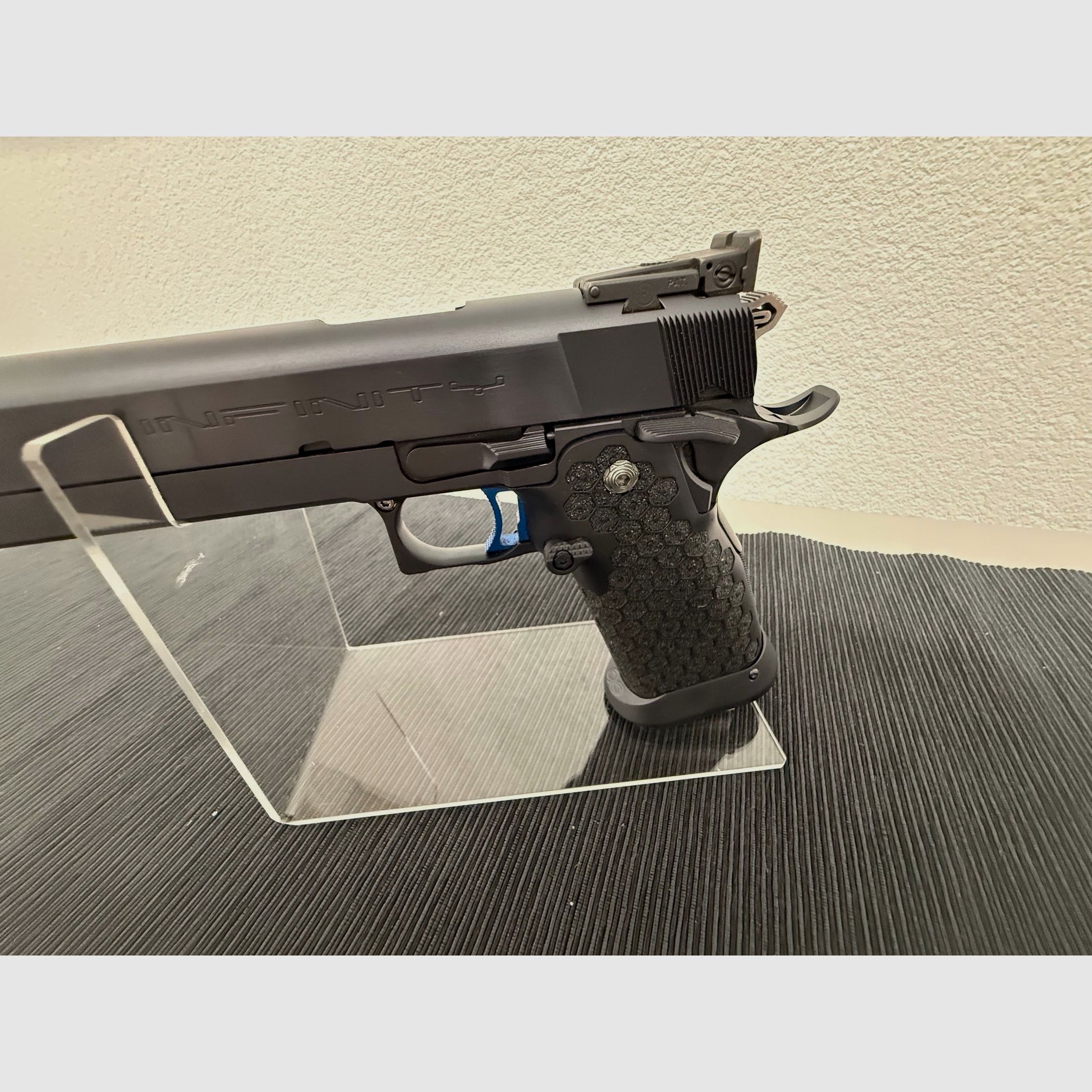 Strayer-Voigt Infinity Kaliber .40SuW incl. Wechsellauf 9mmLuger IPSC
