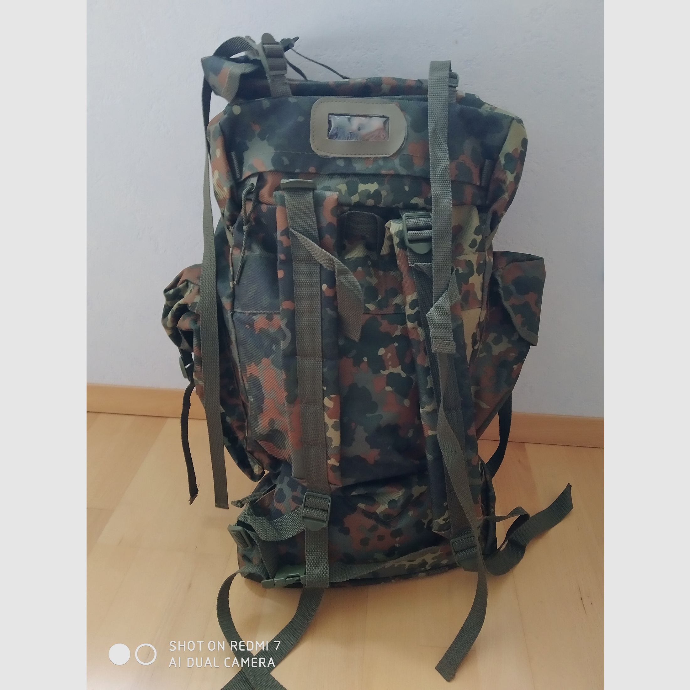 Imitat BW - Kampfrucksack, Volumen 65 l, Flecktarn