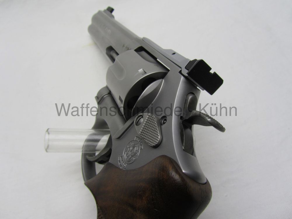 Smith & Wesson 686 Target Champion