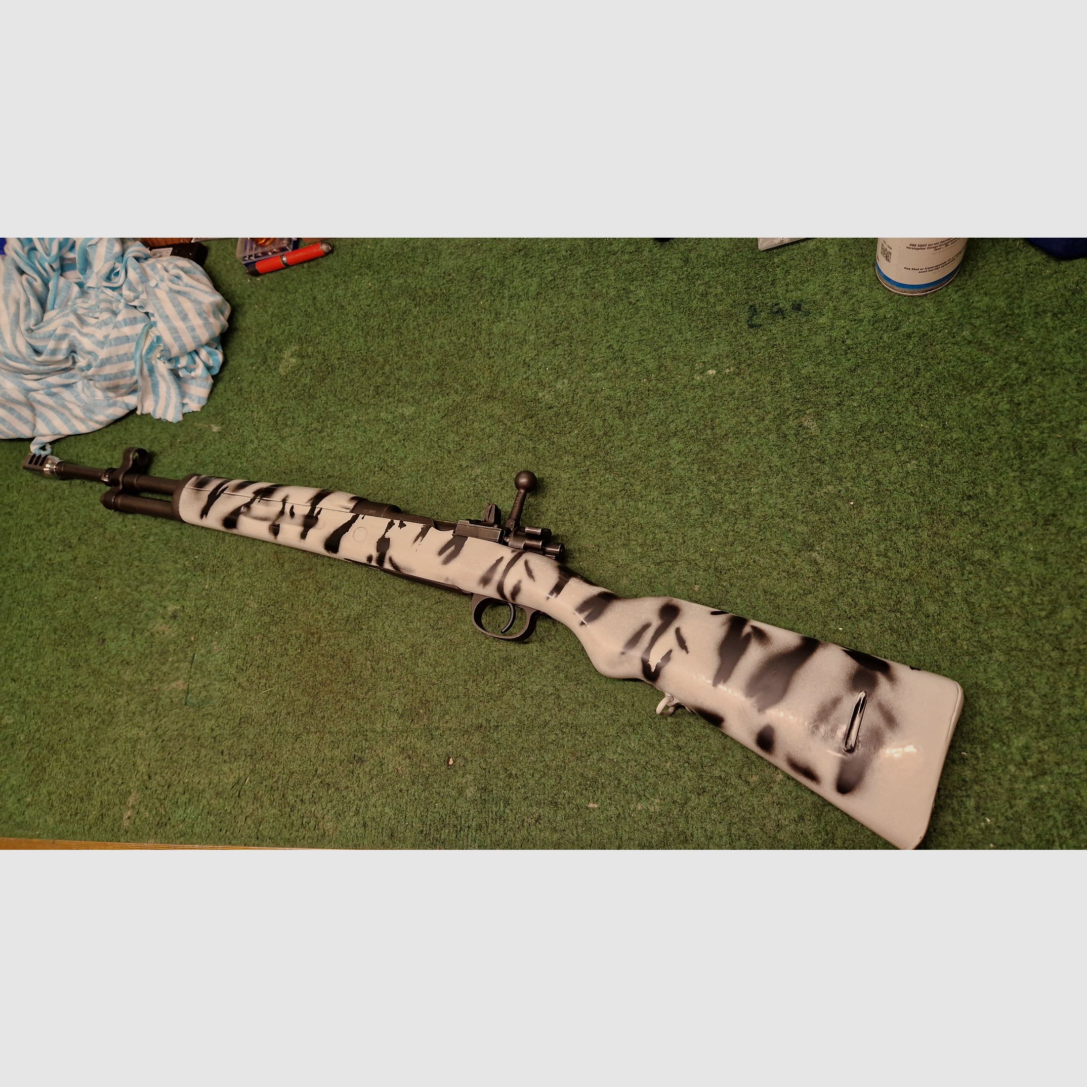 FR-8 La Coruna in .308 Win - Winter camouflage