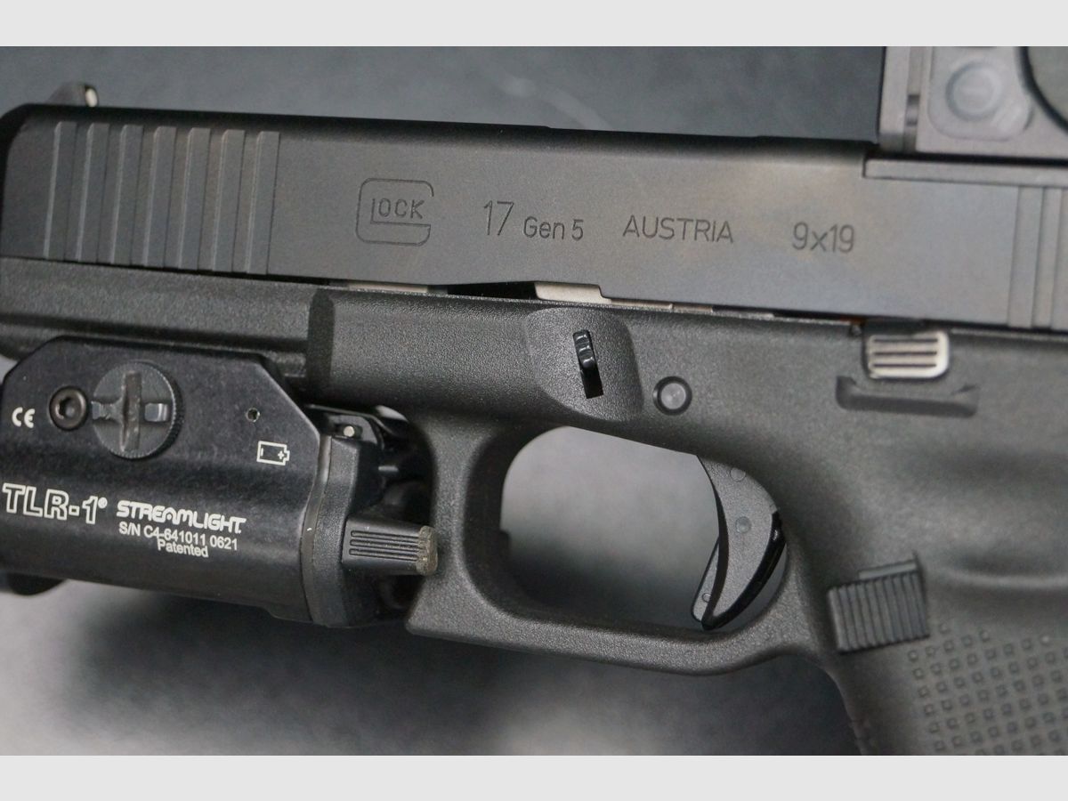 Glock 17 Gen5 Aimpoint Acro TLR1, Bild 4 von 6