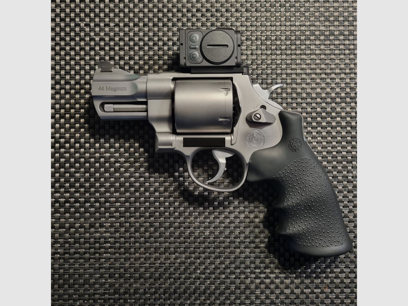 Smith & Wesson S&W 629 Performance Center .44Mag mit Aimpoint ARCO