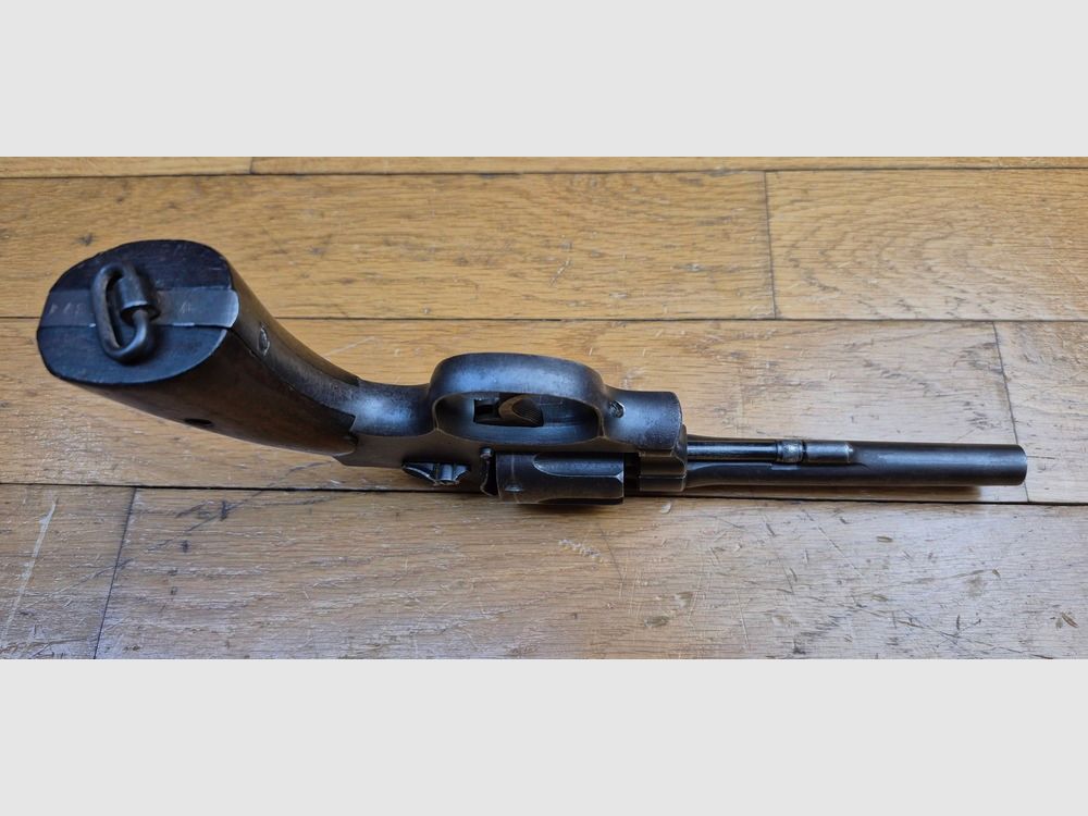 Sehr schöner Revolver Smith & Wesson « Victory » – Der Handabzug 1899 und das zukünftige Modell 10 aus dem Zweiten Weltkrieg – Kal. 38 SW / 38-200 – Ausgezeichnete Mechanik – Schöner ästhetischer Zustand – Schöner Lauf – Persönliche Waffe eines französischen Kommandos « Jedburgh » der Force 156 des britischen SOE in Indochina – Sehr seltene lokale Tasche – Waffe aus Anfang Januar 1944 mit Geschichte – TBE, Bild 8 von 31