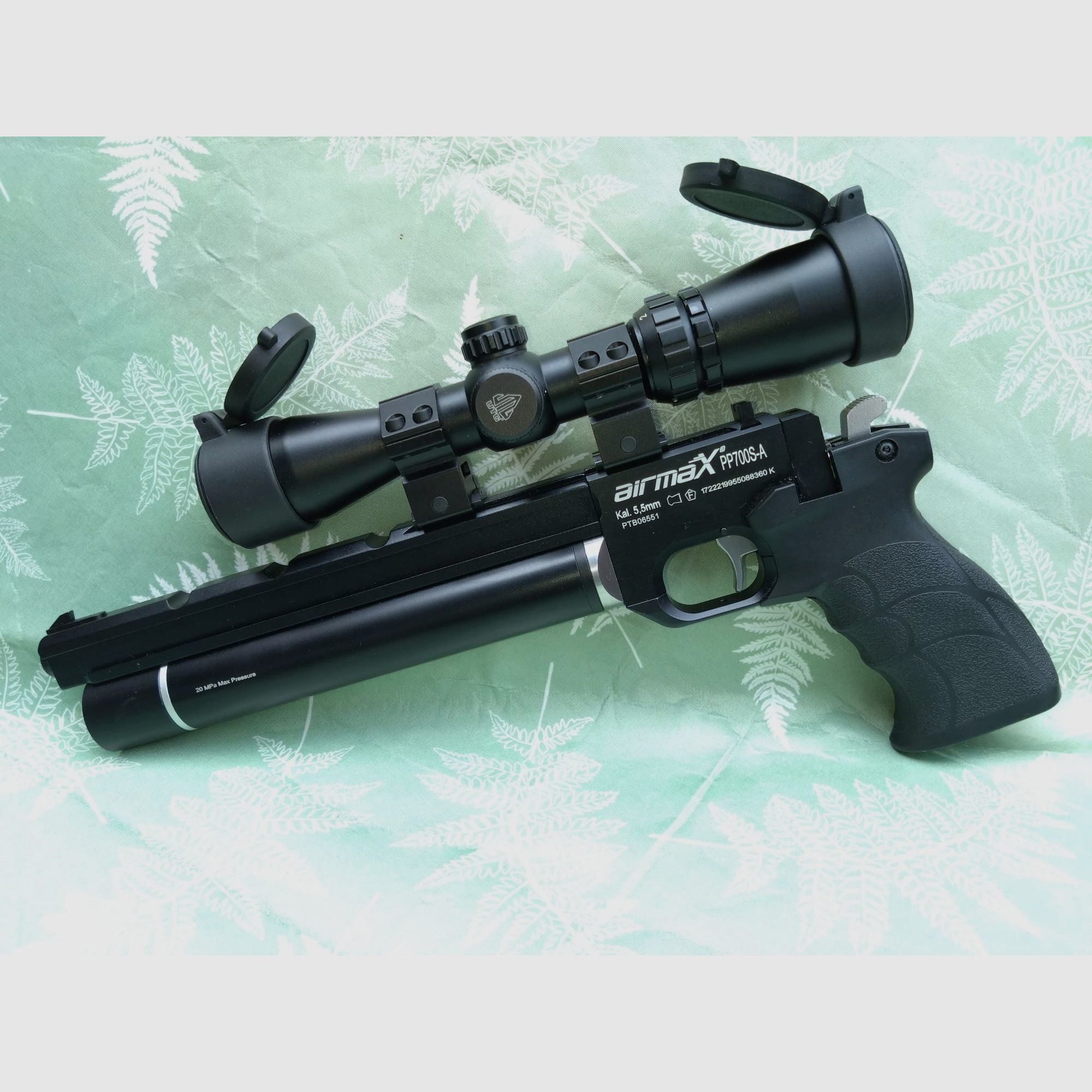 Telescopio de mira para pistola UTG 2-7x32 - absolutamente nuevo sin signos de uso