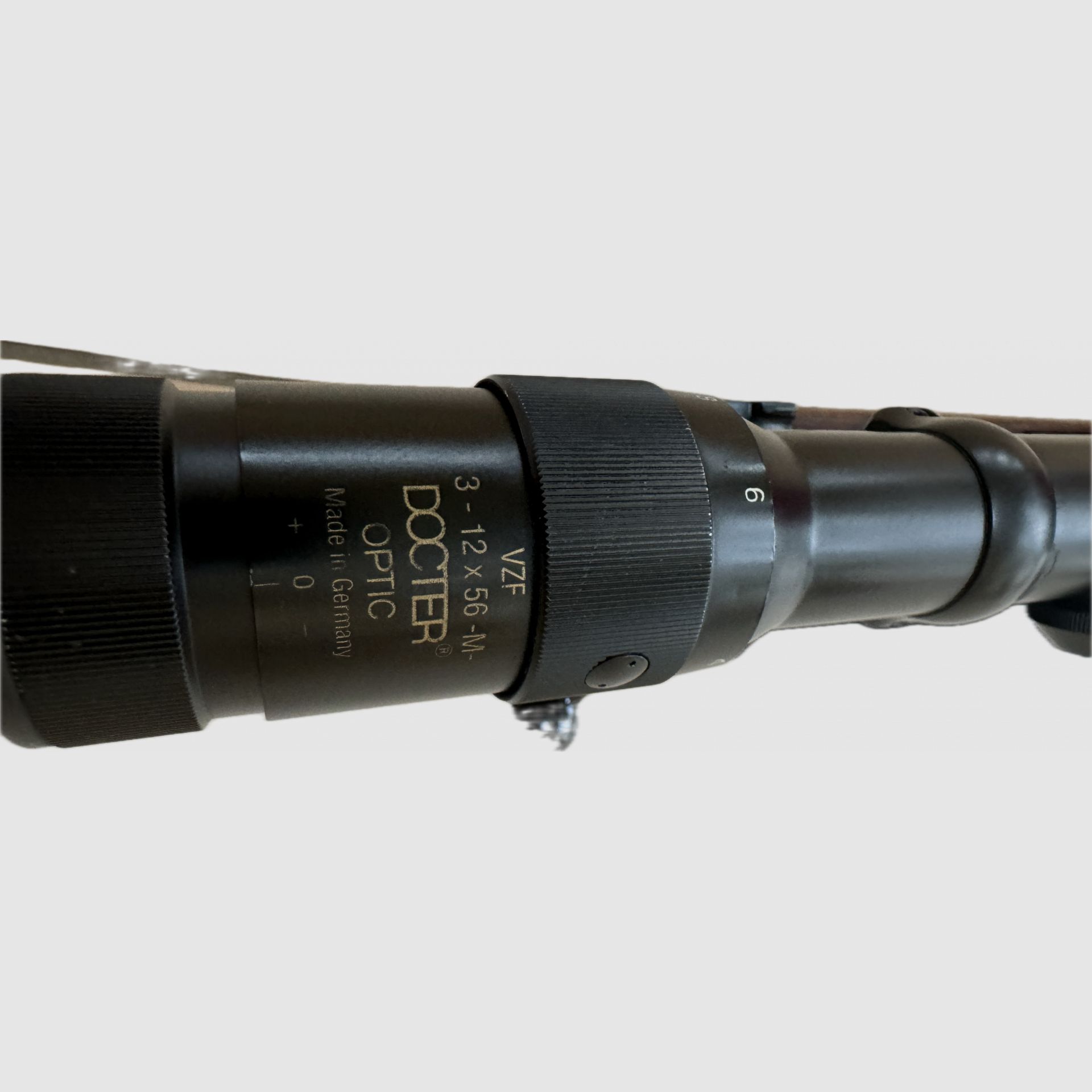 Repetierbüchse Zastava 9,3×62 mit Zielfernrohr Doctor Optik VZF 3-12×56 M