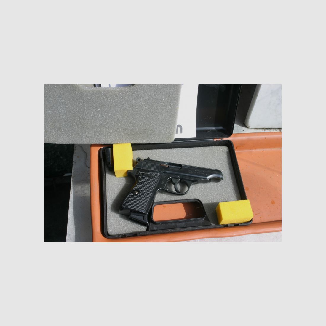 Schreckschusspistole Walther PP von Umarex im Koffer