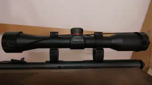 Carabine savage stevens 300 bois avec lunette et mds cal 22lr, image 9 sur 11
