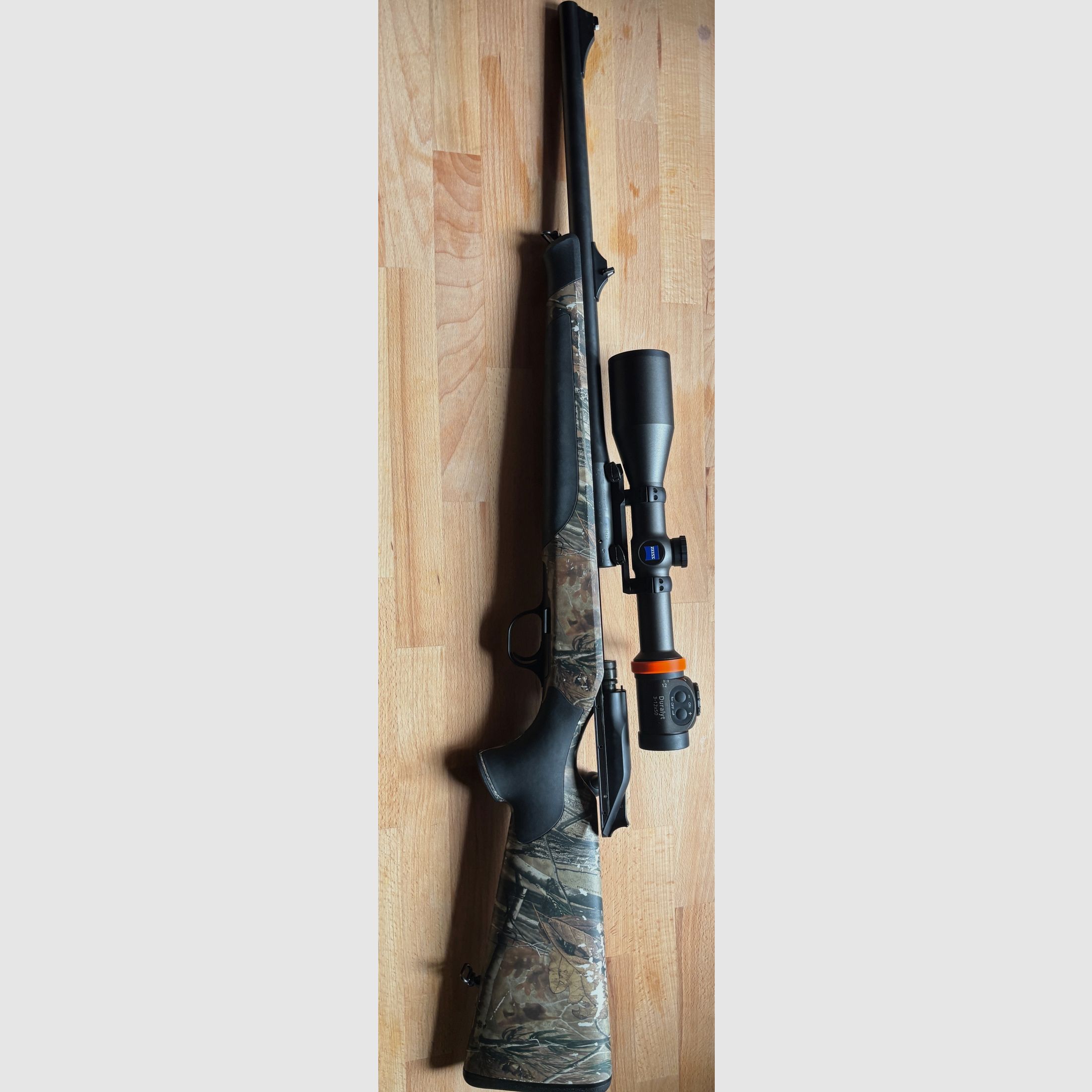 Blaser R8 8x57IS, Bild 2 von 3