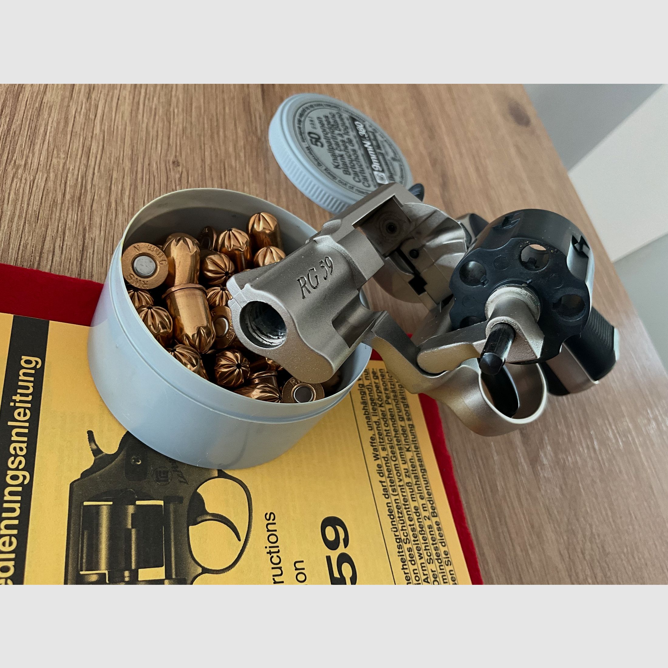 Signal-Revolver RG 59 Le Petit 9mm